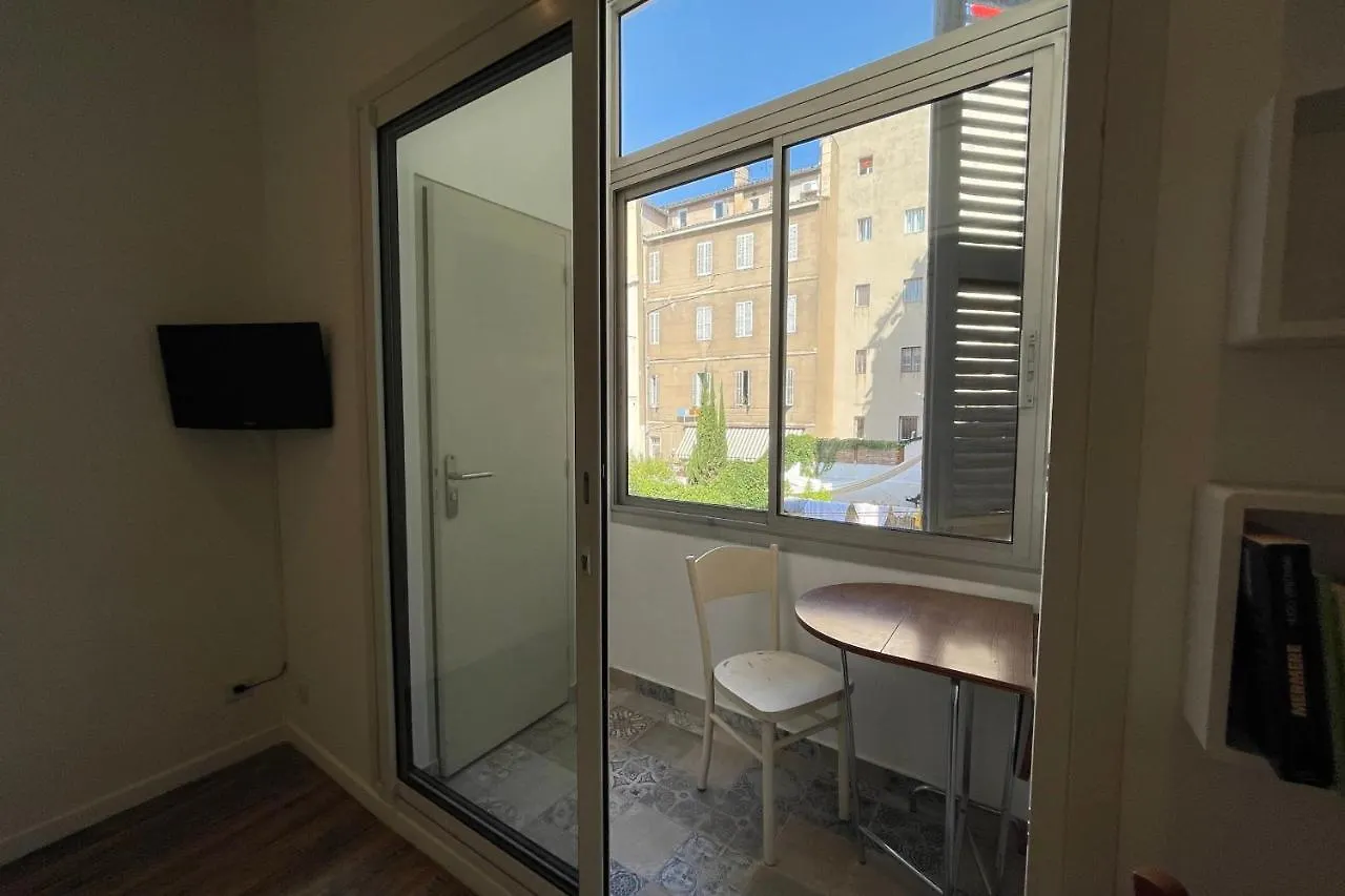 Le Cocon en CentreVille Grand T3 Wifi-Netflix Marseille Appartement